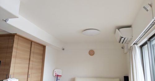 白くて小さい壁掛けスピーカーで4.1chサラウンド